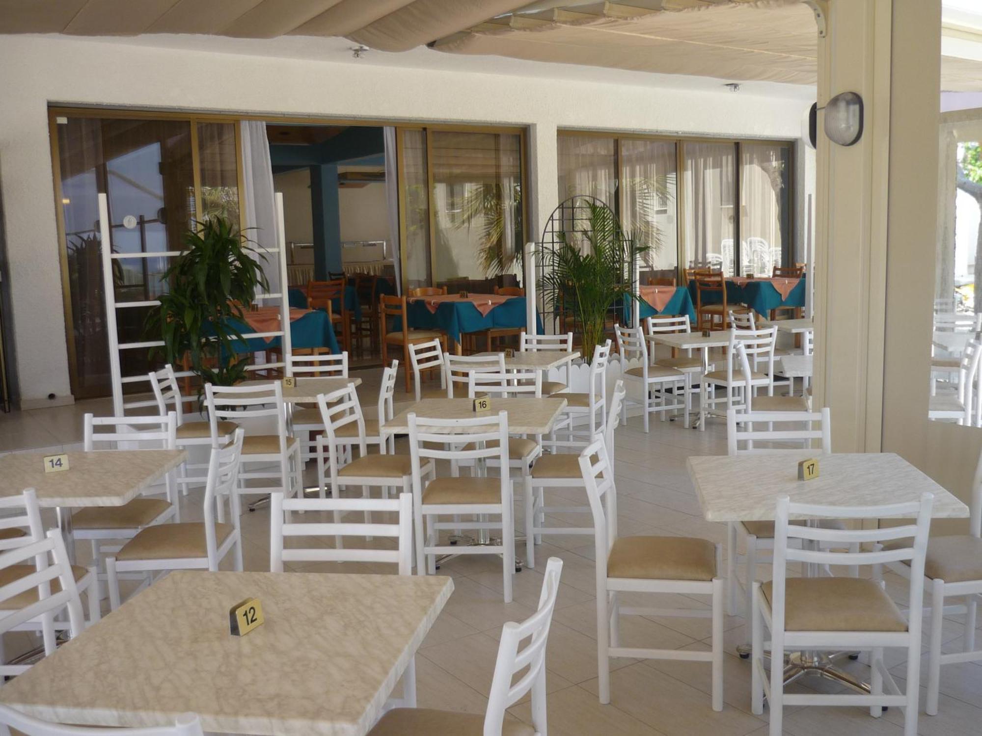 Penelope Beach Hotel Apts Protaras Exterior photo